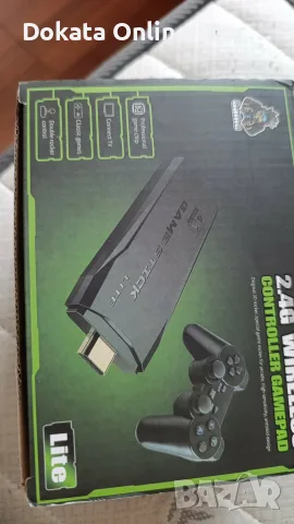 Продавам флашка със игри 2 джойстика безжични 