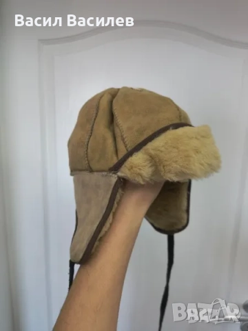 Бежова кожена ушанка шапка