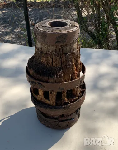  Стара Дървена Главина на Колело