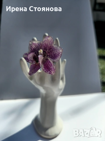 Ръчно изработен пръстен с истинска мини орхидея 