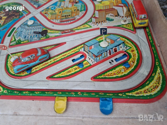 стара унгарска ламаринена играчка писта с коли, снимка 6 - Колекции - 53996300
