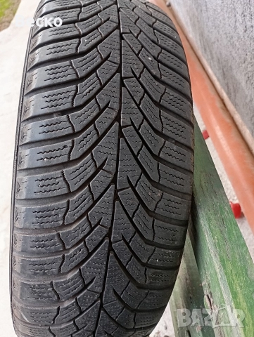 зимни гуми 15, снимка 4 - Гуми и джанти - 52965565