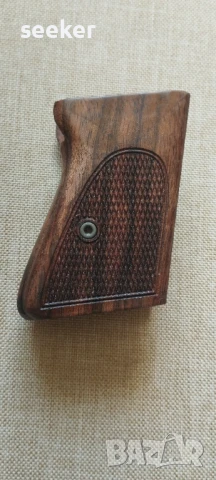 Орехови чирени (ръкохватка) за Walther PPK., снимка 2 - Оборудване и аксесоари за оръжия - 50529721