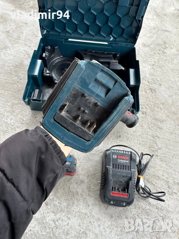 Bosch GWS 18V-10 C ъглошлайф, снимка 7 - Ъглошлайфи - 52898450