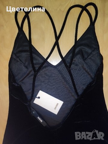 Дамска рокля в черно кадифе midi dress размер S BIK BOK цена 50 лв. + подарък сребърно колие, снимка 4 - Рокли - 42606371