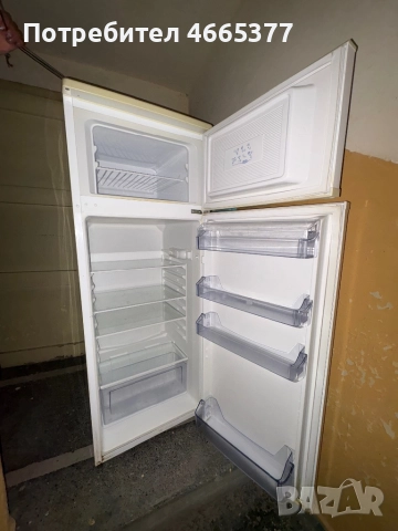 Хладилник, снимка 3 - Хладилници - 52597186