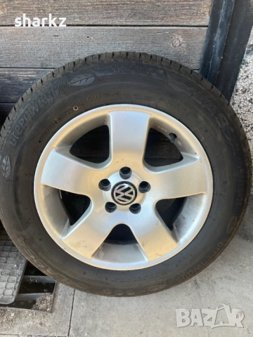 Оригинални джанти VW 15" с гуми 195/65/15, снимка 4 - Гуми и джанти - 51541288