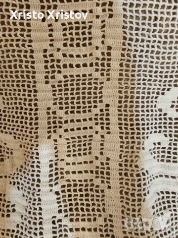 Ръчно плетена покривка, снимка 3 - Покривки за маси - 53073872