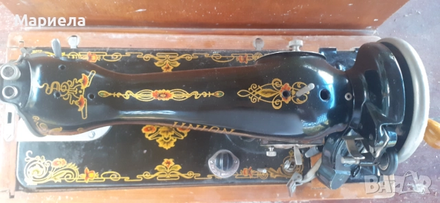 Стара шевна машина , снимка 4 - Антикварни и старинни предмети - 51702396
