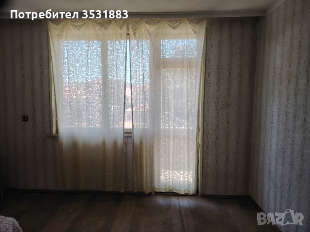 Двуфамилна къща в Карнобат, снимка 11 - Къщи - 50919896