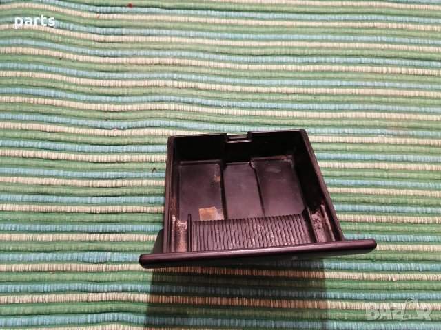 Пепелник Голф 3 - Пасат - Венто - 1H1857309 N