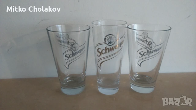 Продавам чаши Швепс на Компанията Кока-Кола