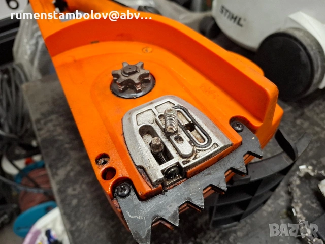 Електрически верижен трион Shark KS 1800-40CK, 40 см - 1800 W, снимка 5 - Моторни триони/резачки - 53927960