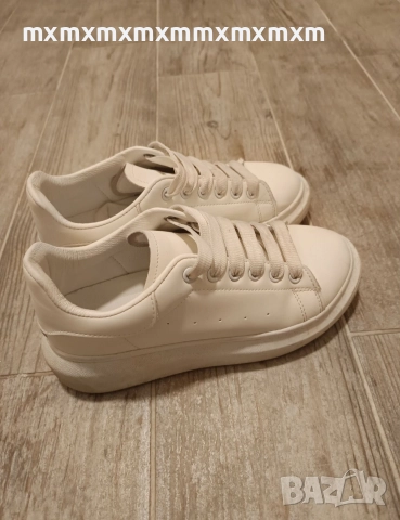 Дамски бели кецове, снимка 2 - Кецове - 52548338