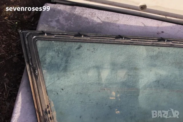 Стъкло фикс задно дясно Фолксваген Пасат B3 B4 1996 VW Passat 3 Комби, снимка 6 - Части - 48579896
