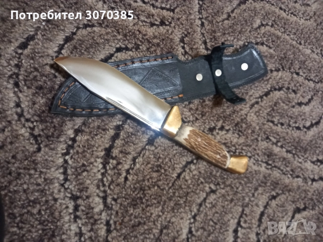 Ловен нож с дръжка от еленов рог