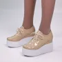Обувки на платформа - бежов лак с бяло ходило - 120K, снимка 1