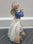 NAO Lladro статуетка 19см/НАО ЛАДРО испанска порцеланова фигура/момиче с торта и куче, снимка 5