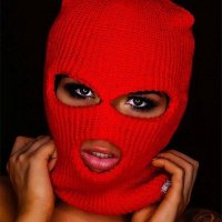 Зимна шапка маска - Red Balaclava, снимка 1 - Шапки - 30397933