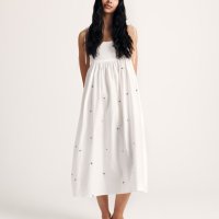 Памучна бяла дълга рокля с бродирани акценти теменушки, снимка 1 - Рокли - 42305804