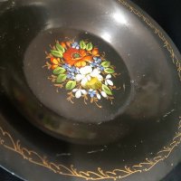 Метална чиния , снимка 1 - Антикварни и старинни предмети - 30572816