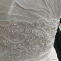 изчистена дизайнерска булчинска рокля, снимка 3 - Сватбени рокли - 37697528