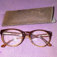 Очила с диоптер +2,5 маркови на Кони с кожено калъвче унисекс, снимка 1 - Слънчеви и диоптрични очила - 40487523