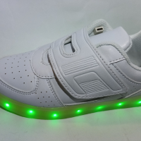 Детски светещи кецове LB-687, LED светлини, USB зарядно, снимка 8 - Детски маратонки - 44759289