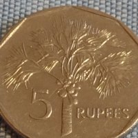 Две монети 2 1/2 гулдена 1979г. / 5 рупии 2010г. Сейшелските острови 31722, снимка 7 - Нумизматика и бонистика - 44491863