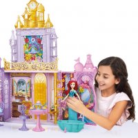 Дисни Принцеси Преносим Замък Къща за Кукли с Мебели Аксесоари Disney, снимка 2 - Кукли - 39292227
