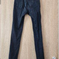 Черен панталон с капси, снимка 2 - Панталони - 40285927