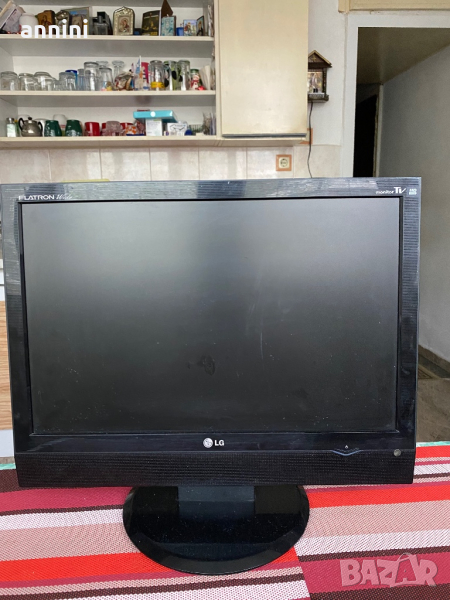 продавам монитор/ТВ  марка  LG  работи , снимка 1