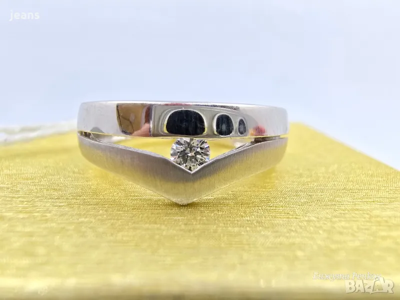 Пръстен бяло злато 750, диамант брилянт 0.10кт. Размер 17мм., снимка 1