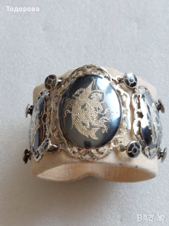 Автентична сребърна 925 гривна(sterling silver)поставени емайлирани плочки-1920 г.отлично състояние, снимка 1