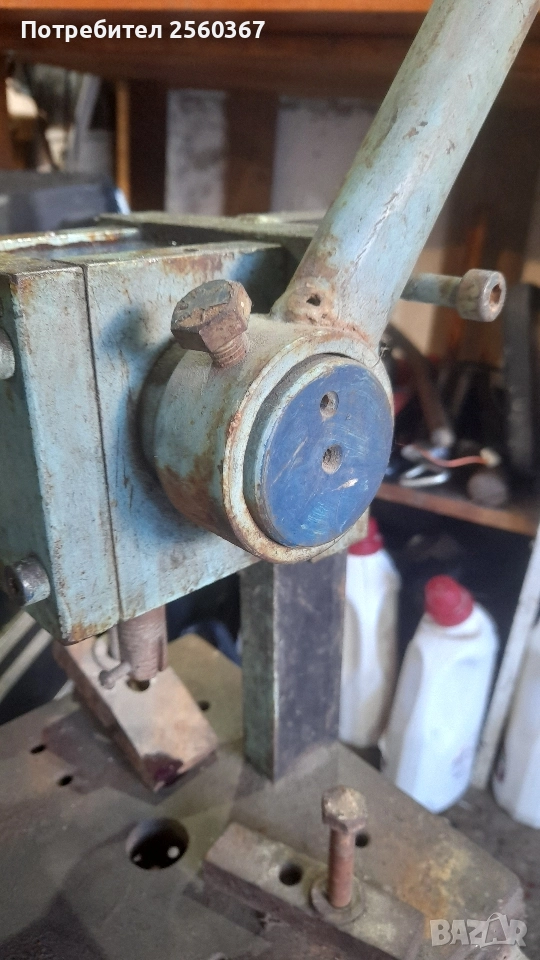 продавам ръчна ексцентична преса 3т., снимка 1