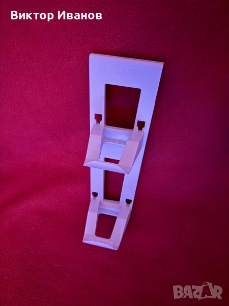 Стойка за 2 контролера (закача се за PS5), снимка 1