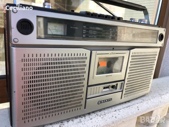 радиокасетофон Sanyo M9922K(Japan), снимка 9 - Радиокасетофони, транзистори - 55996315