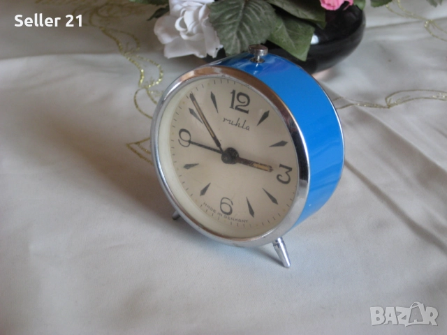Старинен будилник Рухла Ruhla - работещ - антика от времето на ГДР