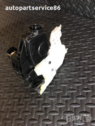 брава на предната дясна врата за KIA Opirus 3.5 (2006), снимка 2 - Части - 53274016