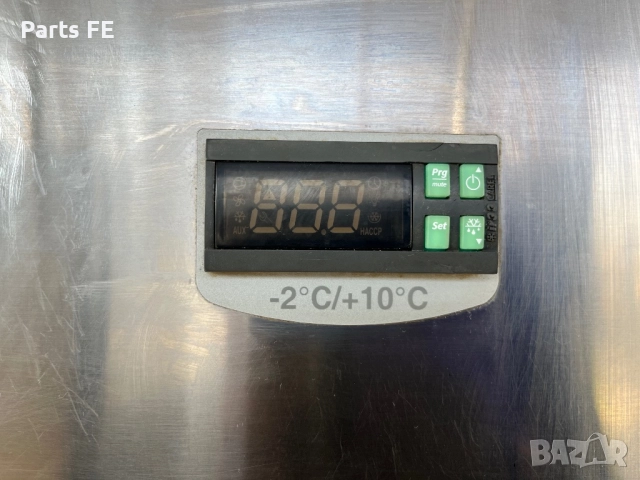 Професионален хладилник вертикален profesionalen hladilnik vertikalen, снимка 10 - Обзавеждане на кухня - 52790046