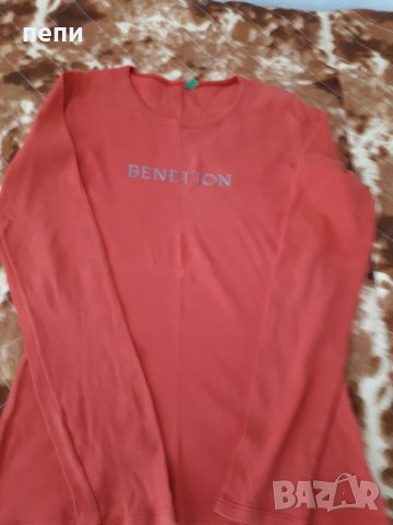 Дамска блузка на BENETTON, снимка 1 - Блузи с дълъг ръкав и пуловери - 34412947