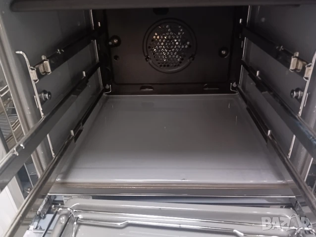 Кафява печка за вграждане с керамичен плот Миеле Miele с две години гаранция!, снимка 4 - Печки, фурни - 51372036
