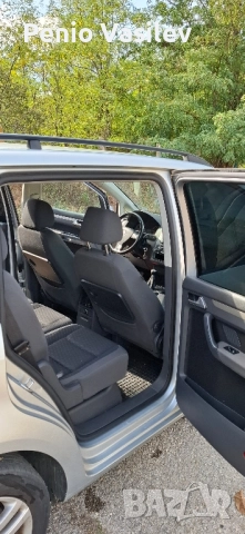 vw touran 1.9 TDI 105, снимка 9 - Автомобили и джипове - 51971464
