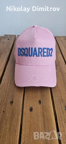 Продавам шапка с козирка Dsquared2