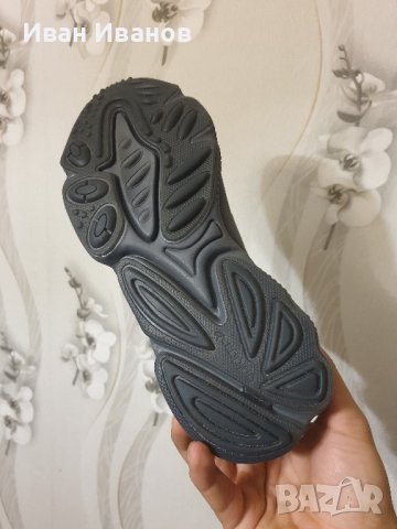 оригинални маратонки  Adidas Originals Ozweego номер 41.5, снимка 10 - Маратонки - 42656879