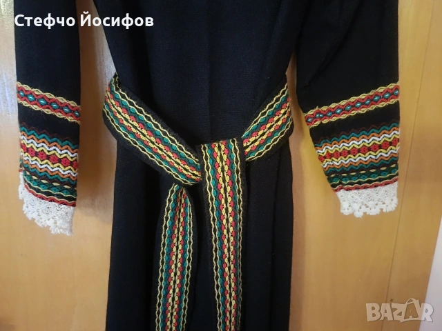 Българска носия, снимка 3 - Антикварни и старинни предмети - 53382048