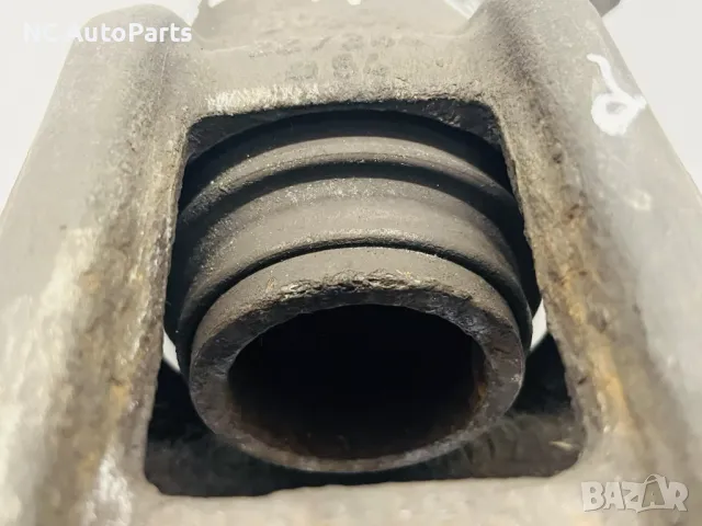 Преден дясен спирачен апарат за BMW БМВ 1 серия F20 F21 2.0 дизел 22284054 BOSCH 2014, снимка 5 - Части - 48632452