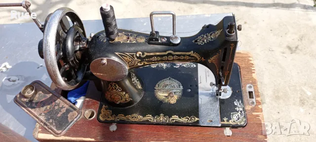  Машина са шиене VESTA, снимка 4 - Шевни машини - 49598581