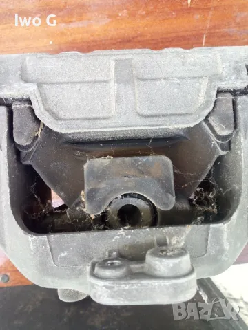 Тампон двигател за VOLKSWAGEN GOLF 4 90 КОНЯ, снимка 2 - Части - 49859596