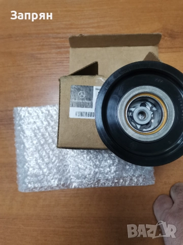 Ремъчна шайба климатичен компресор Мерцедес, снимка 3 - Части - 52550506
